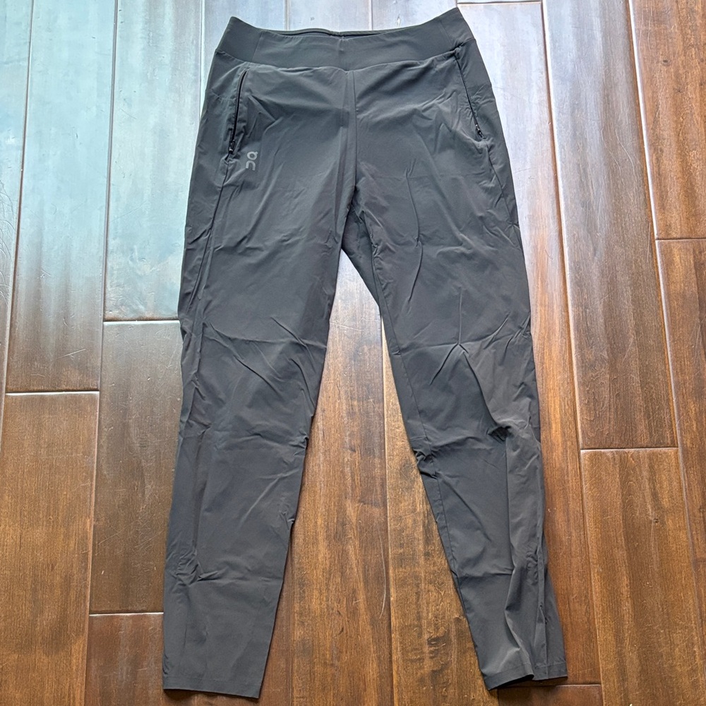 On Cloud Running Black Lightweight Pants XS